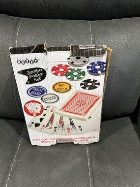 Jumbo Poker set! Huge cards & poker chips! Loads of fun! ♥️ ♦️ ♣️